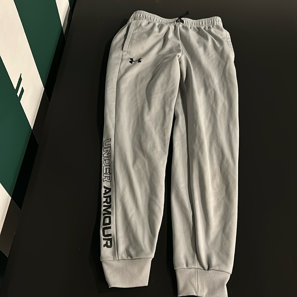 Boys under armor sweatpants